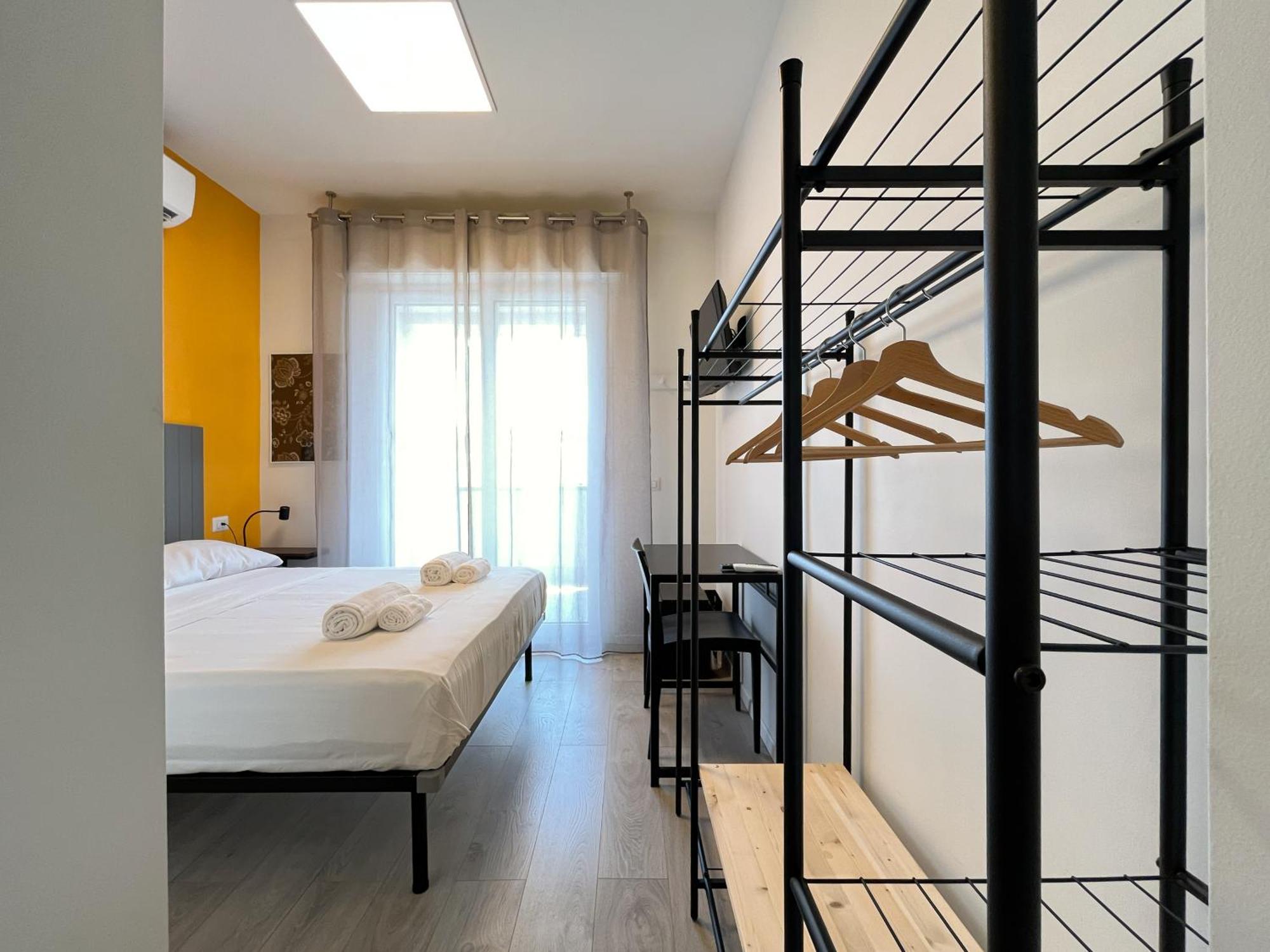 Rrrapido Colorful Rooms - Assago 阿萨哥 外观 照片